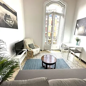 Barcelona Central Apartments Apartment